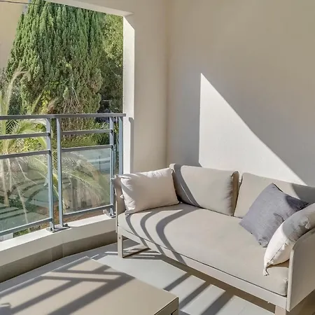 Immogroom- Modern - Elegant - Close To The -ac